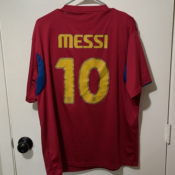 FC Barcelona Lionel Messi Practice Jersey Size XL - Picture 4 of 4